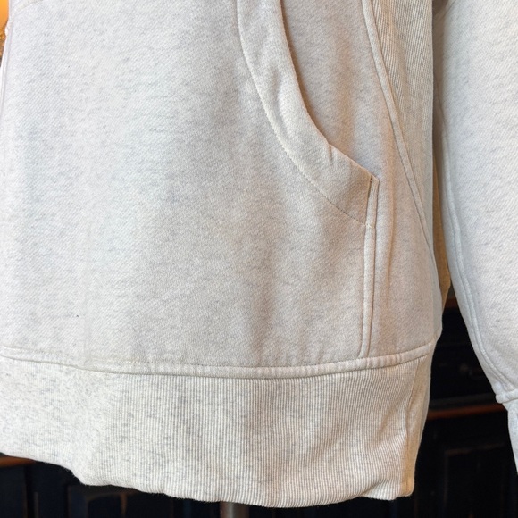 Lulu lemon Scuba cream pullover - Picture 7 of 16